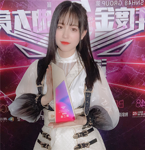 gnz48杨可璐 x genanx闪电潮牌|酷飒少女